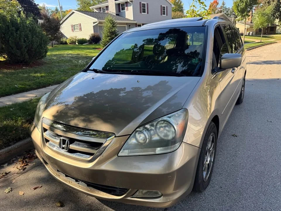 2008 Honda Odyssey - Image 2 of 16