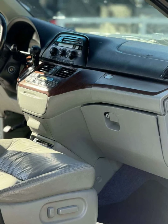 2008 Honda Odyssey - Image 7 of 13