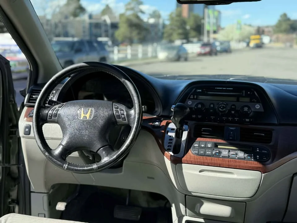 2008 Honda Odyssey - Image 12 of 13