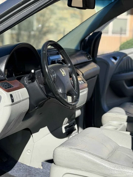 2008 Honda Odyssey - Image 6 of 13