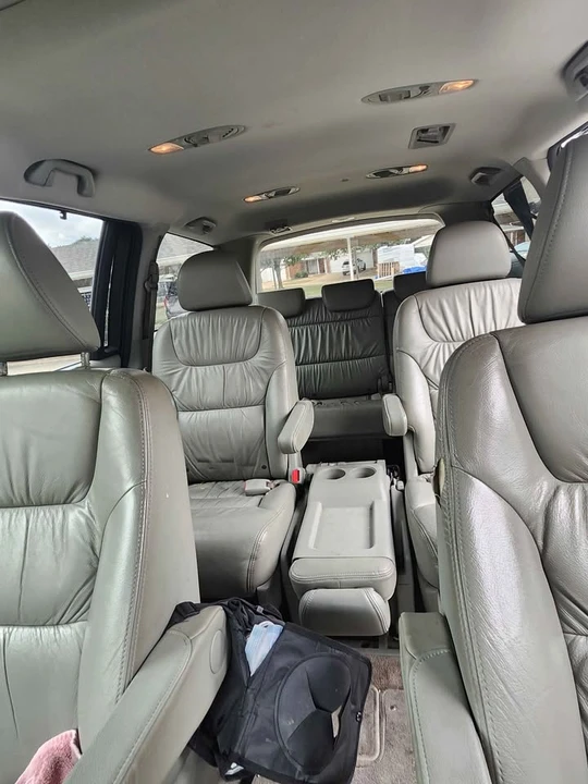 2008 Honda Odyssey - Image 8 of 8