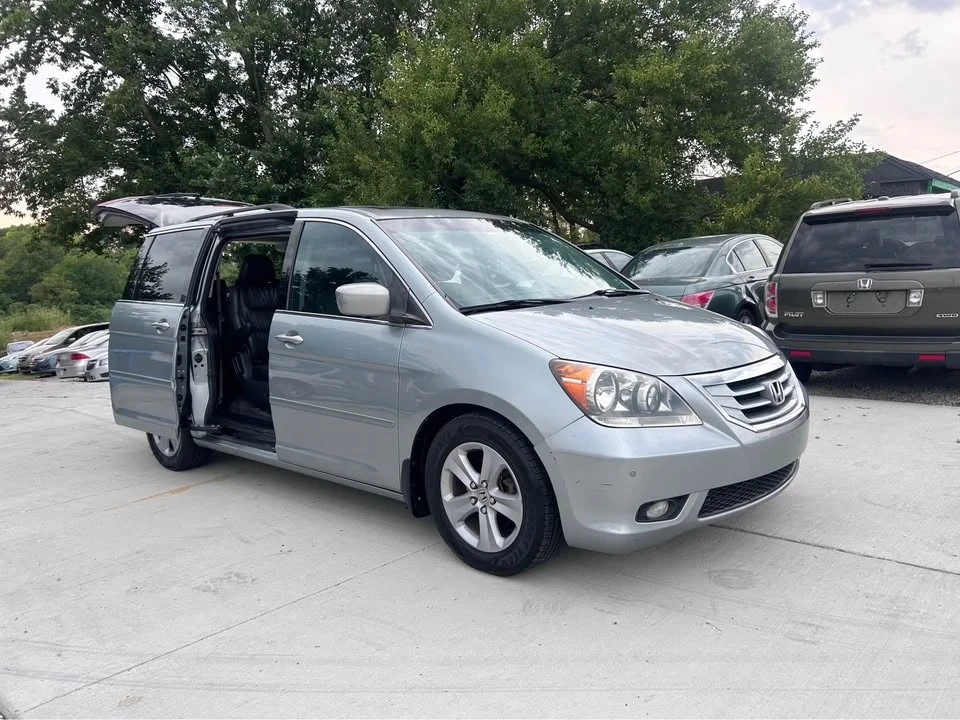 2008 Honda Odyssey - Image 8 of 19