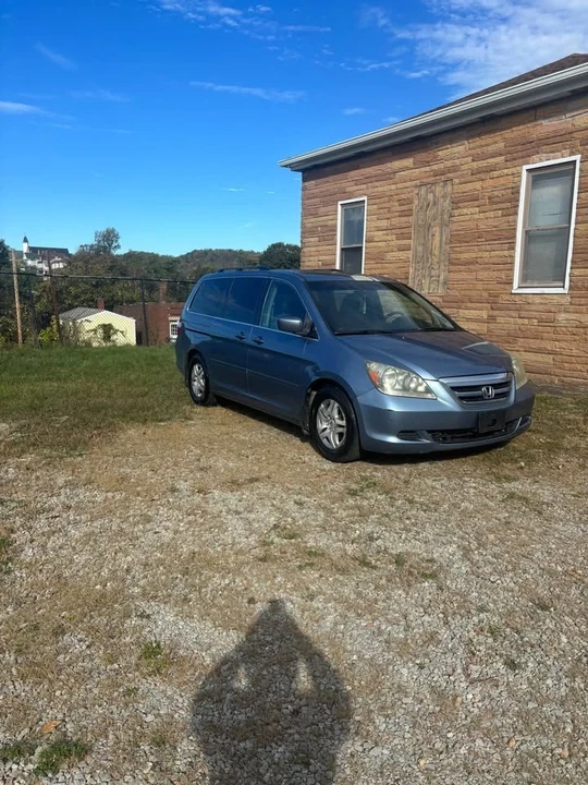 2008 Honda Odyssey - Image 2 of 18