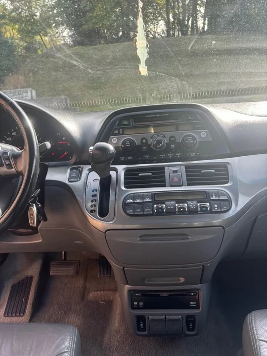 2008 Honda Odyssey - Image 12 of 18