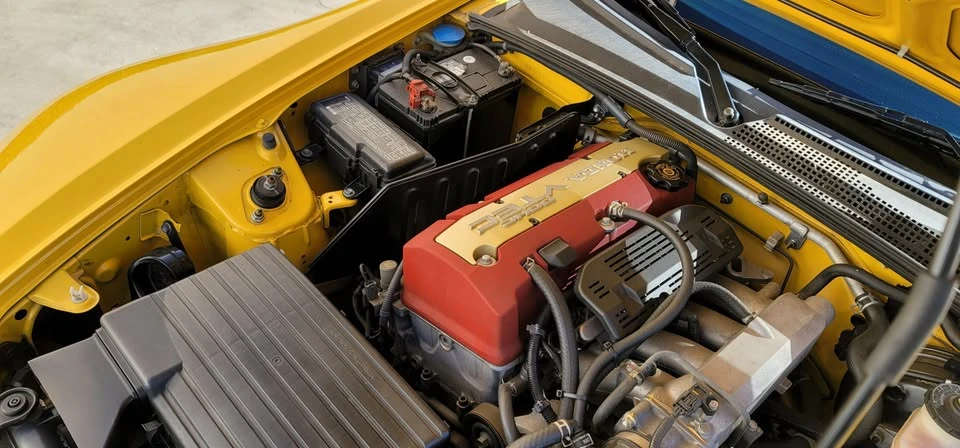 2008 Honda AP2 S2000 - Image 2 of 10