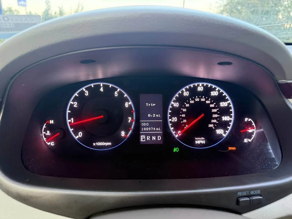 2008 Hyundai Azera - Image 8 of 11