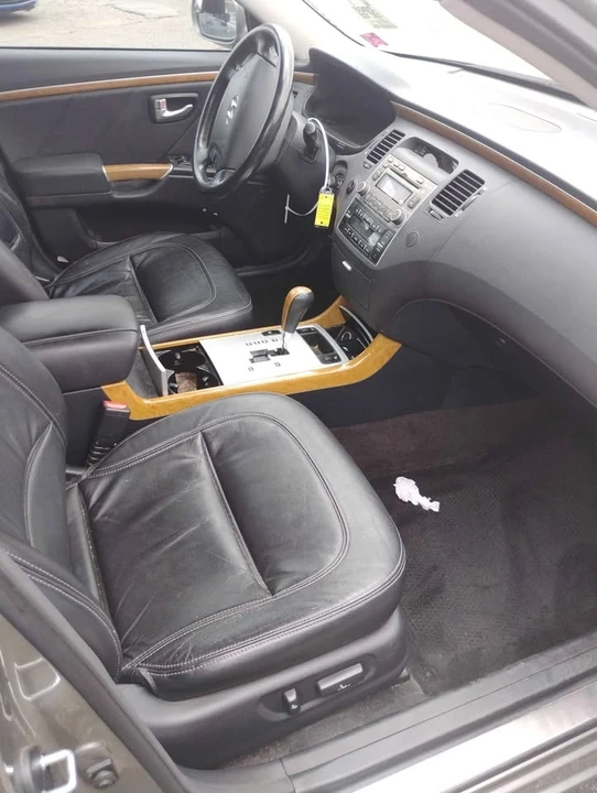 2008 Hyundai Azera - Image 4 of 5