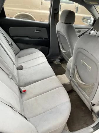 2008 Hyundai Elantra - Image 10 of 13