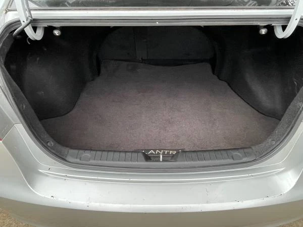 2008 Hyundai Elantra - Image 9 of 13