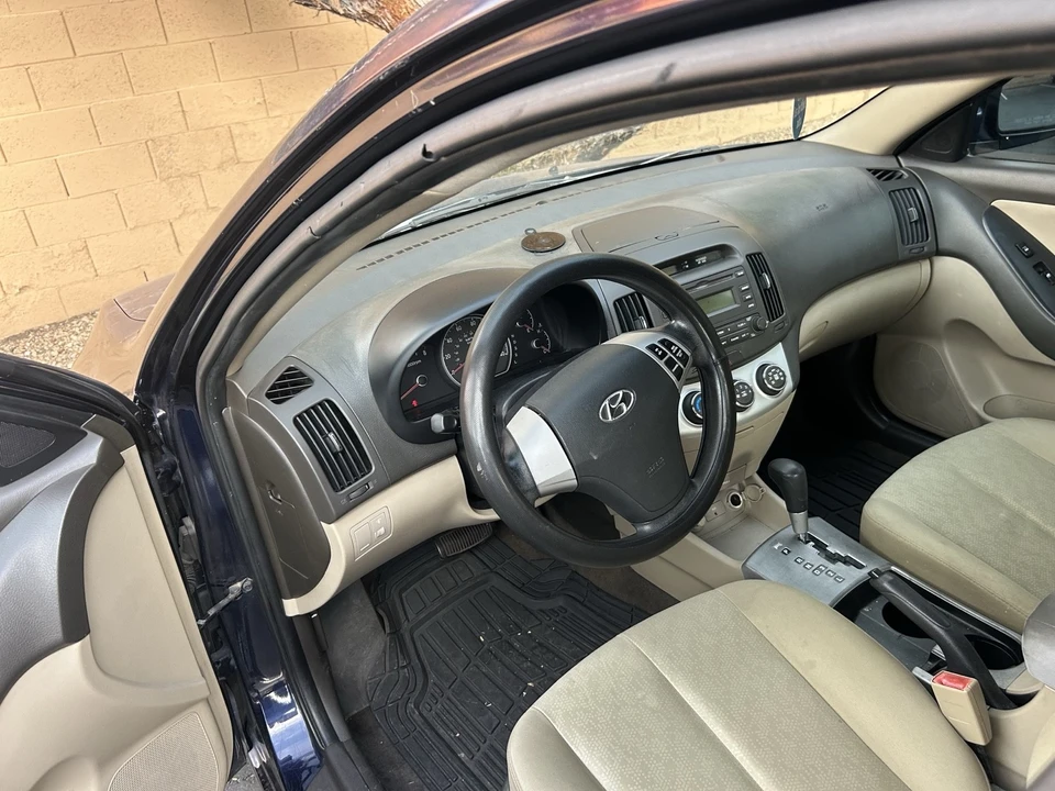 2008 Hyundai Elantra - Image 5 of 8