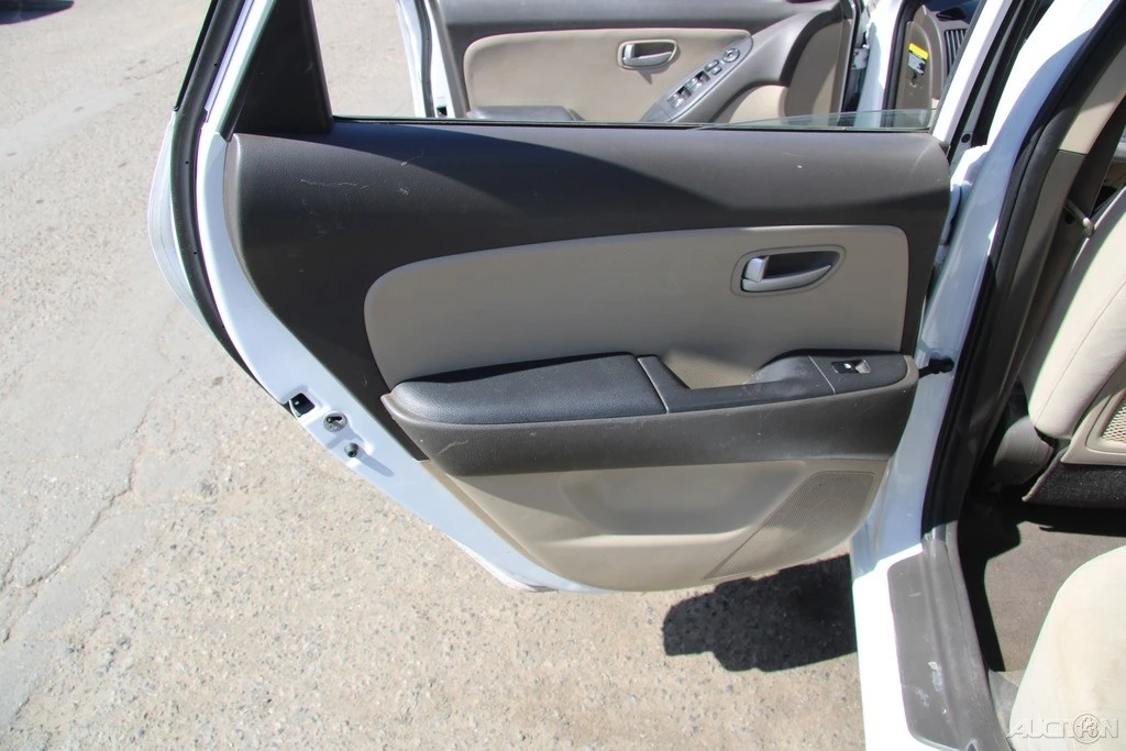 2008 Hyundai Elantra - Image 20 of 21
