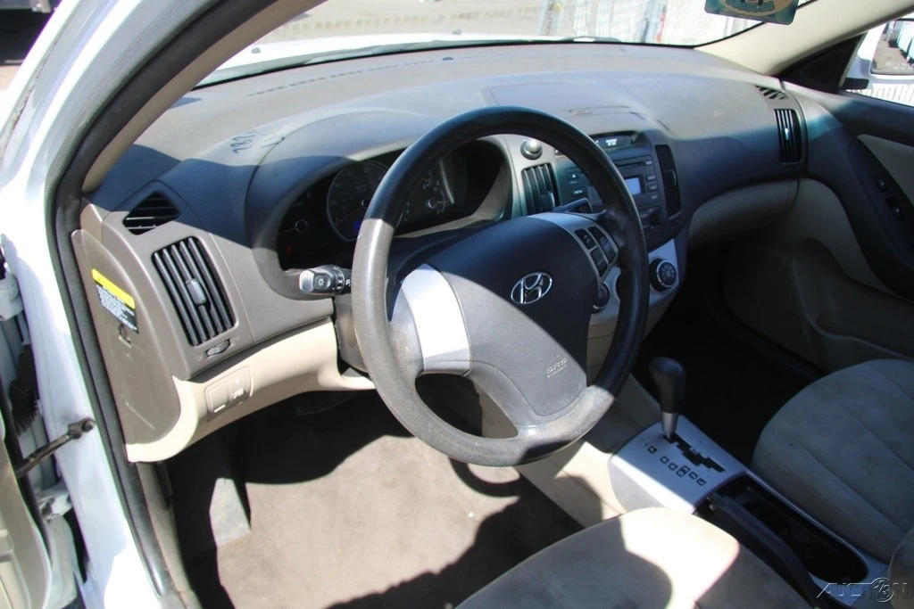 2008 Hyundai Elantra - Image 15 of 21