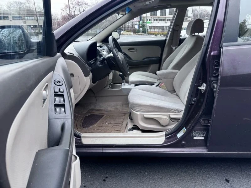 2008 Hyundai Elantra - Image 10 of 12