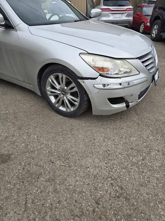 2008 Hyundai Genesis - Image 10 of 12