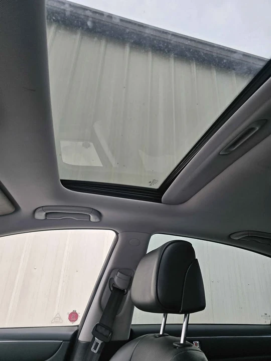 2008 Hyundai Genesis - Image 7 of 12