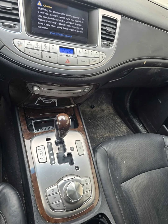 2008 Hyundai Genesis - Image 6 of 12