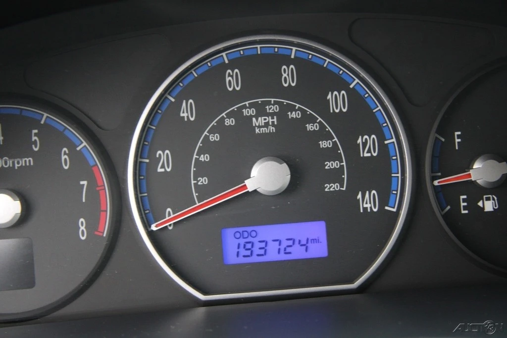 2008 Hyundai Santa Fe - Image 16 of 21