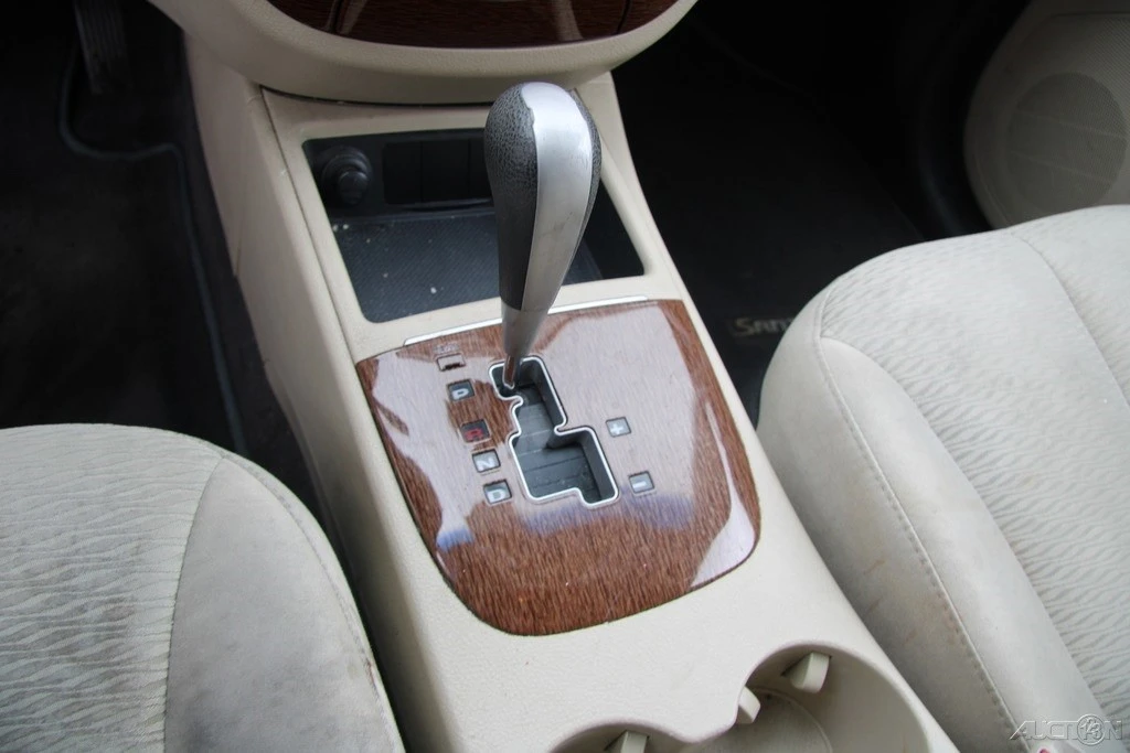 2008 Hyundai Santa Fe - Image 19 of 21