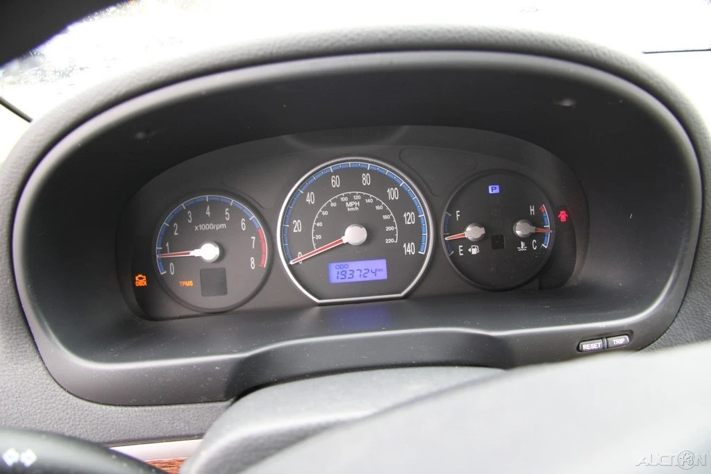 2008 Hyundai Santa Fe - Image 15 of 21