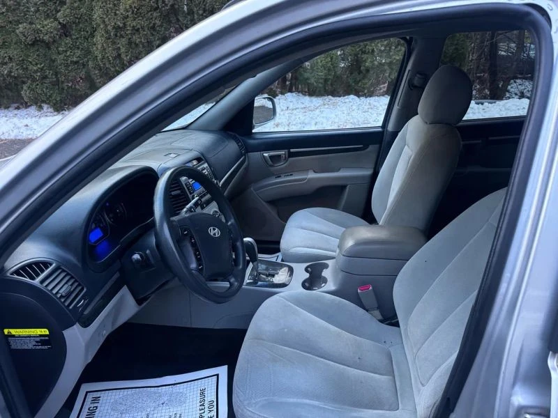 2008 Hyundai Santa Fe - Image 11 of 12