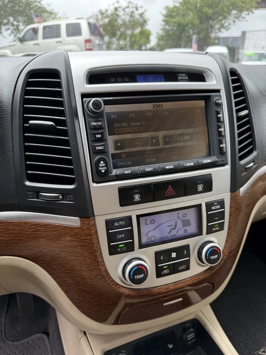 2008 Hyundai Santa Fe - Image 20 of 21