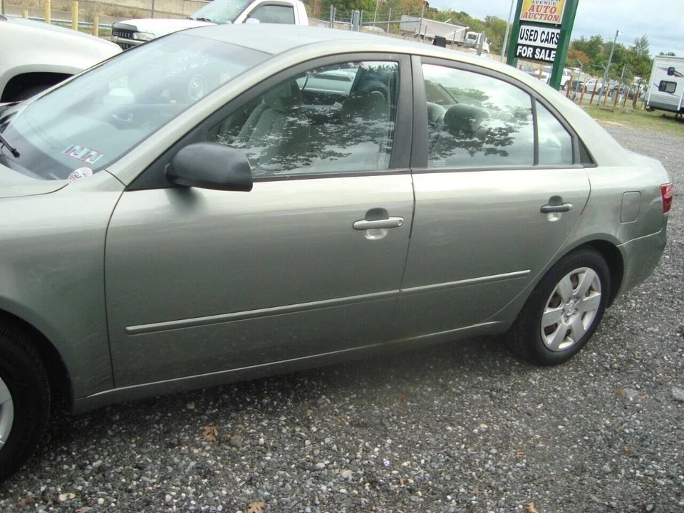 2008 Hyundai Sonata - Image 2 of 15