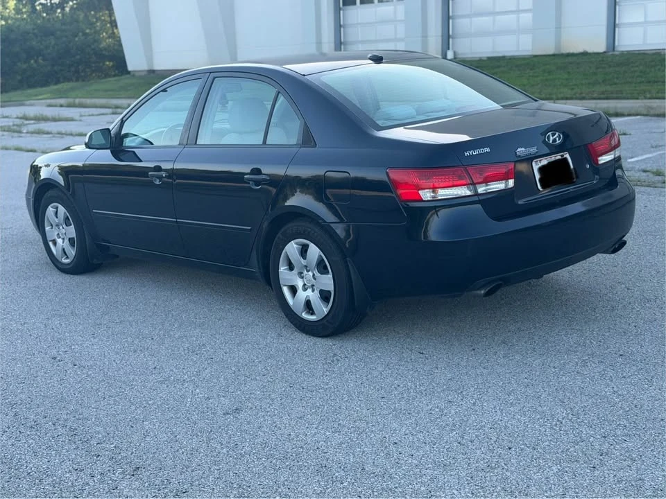 2008 Hyundai Sonata - Image 2 of 17