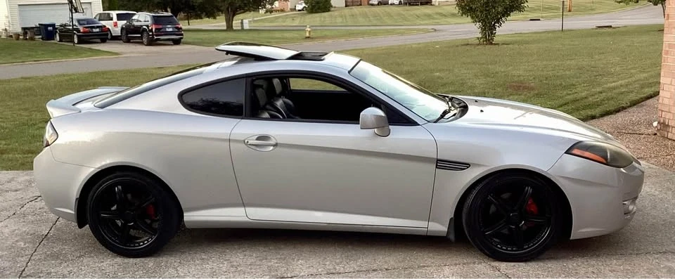 2008 Hyundai Tiburon - Image 4 of 10