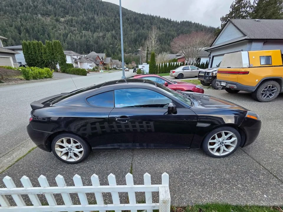 2008 Hyundai Tiburon - Image 4 of 11