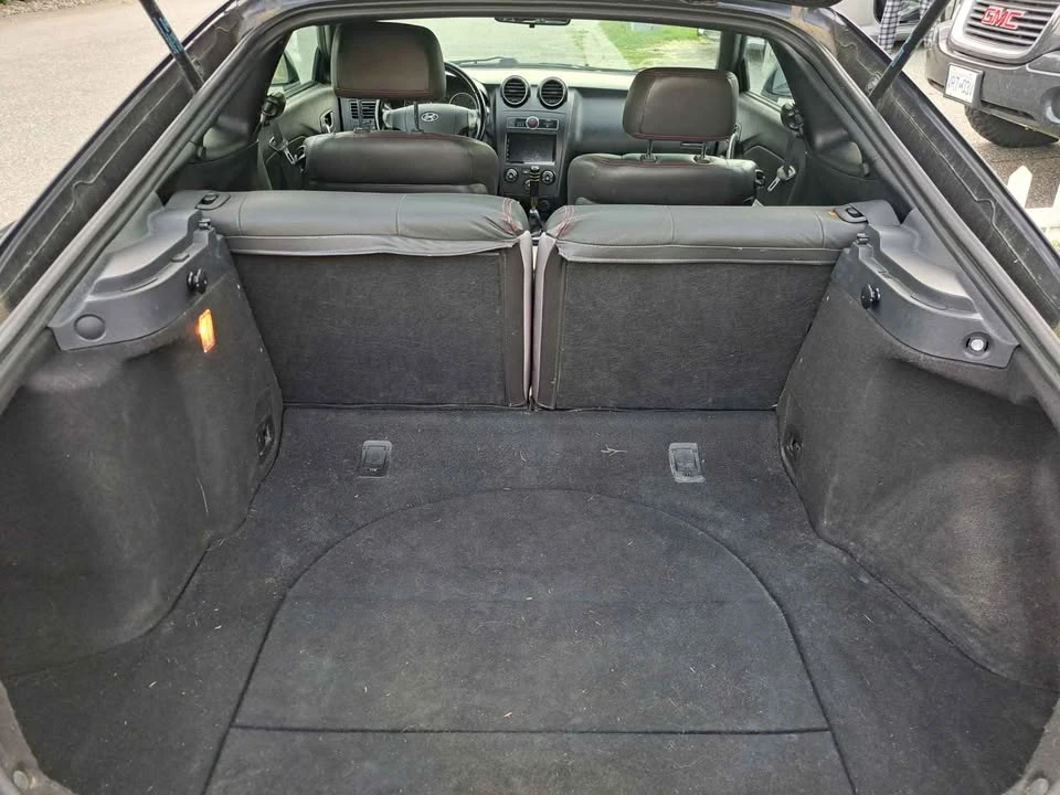 2008 Hyundai Tiburon - Image 10 of 11