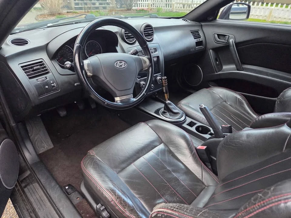 2008 Hyundai Tiburon - Image 6 of 11