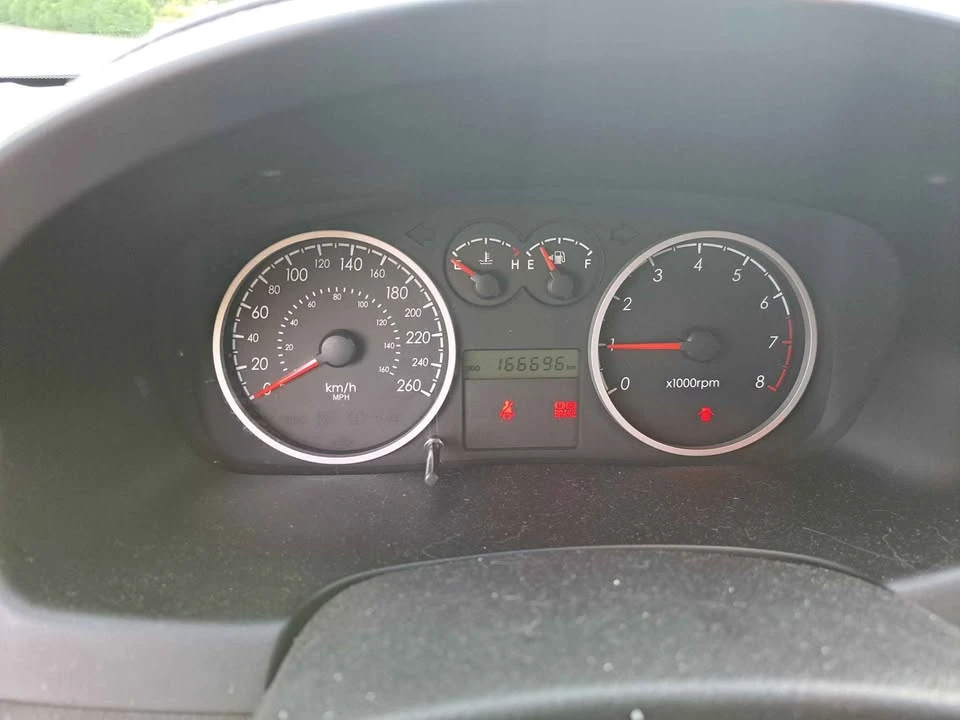 2008 Hyundai Tiburon - Image 8 of 11