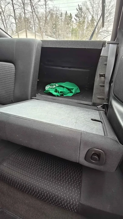 2008 Hyundai Tiburon - Image 3 of 7