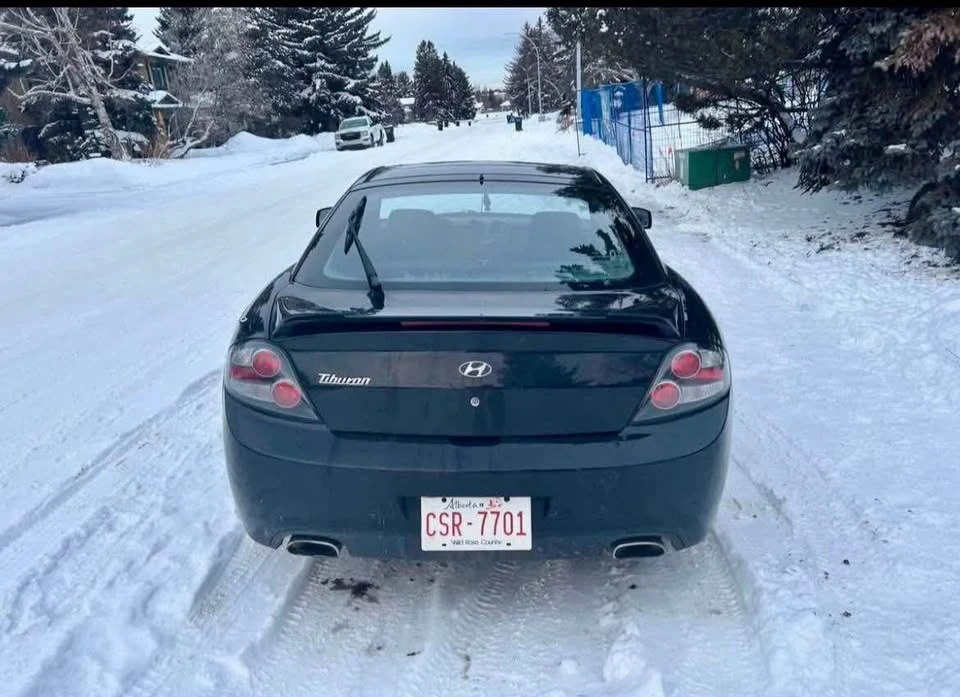2008 Hyundai Tiburon - Image 2 of 3