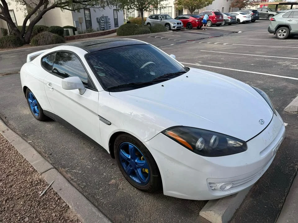 2008 Hyundai Tiburon - Image 4 of 4
