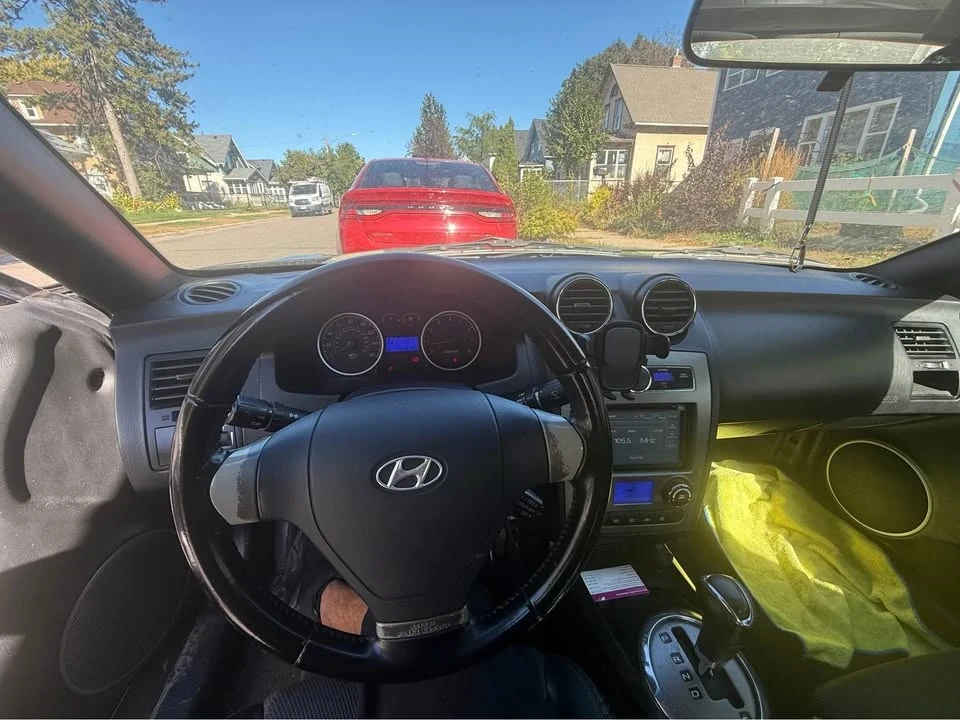 2008 Hyundai Tiburon - Image 3 of 6