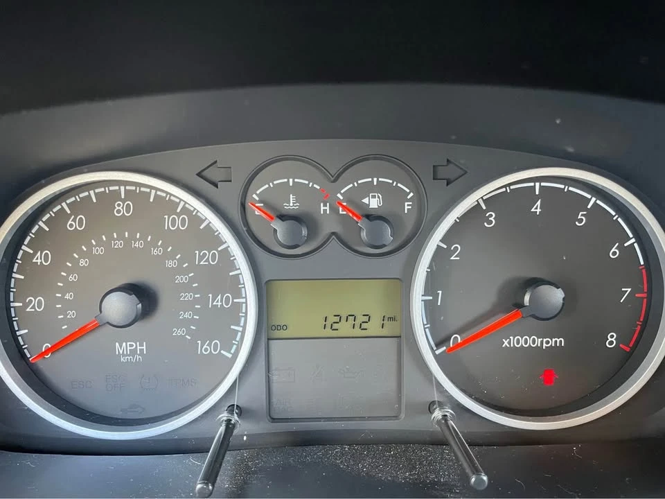 2008 Hyundai Tiburon - Image 7 of 9