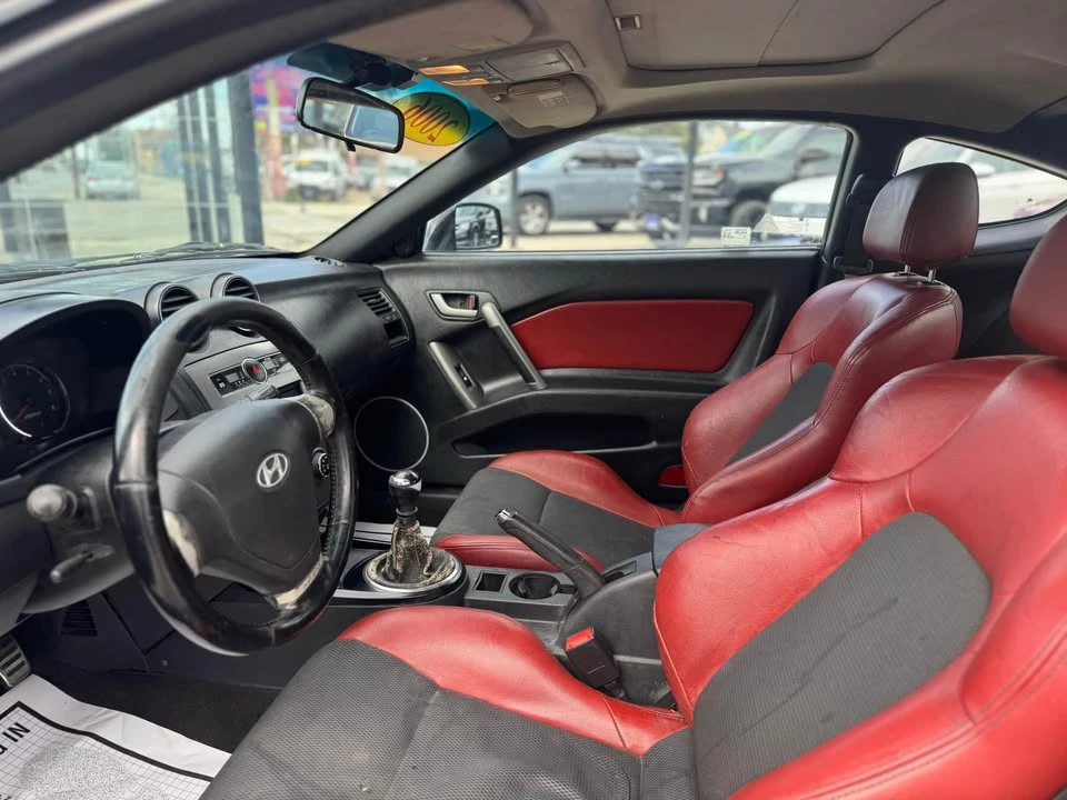 2008 Hyundai Tiburon - Image 15 of 20