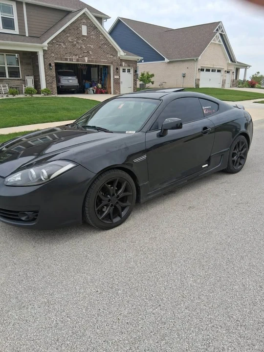 2008 Hyundai Tiburon - Image 5 of 9