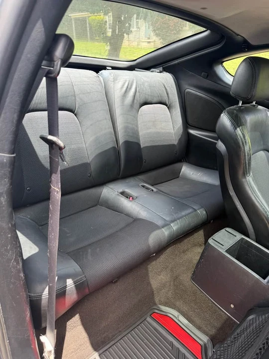 2008 Hyundai Tiburon - Image 9 of 11