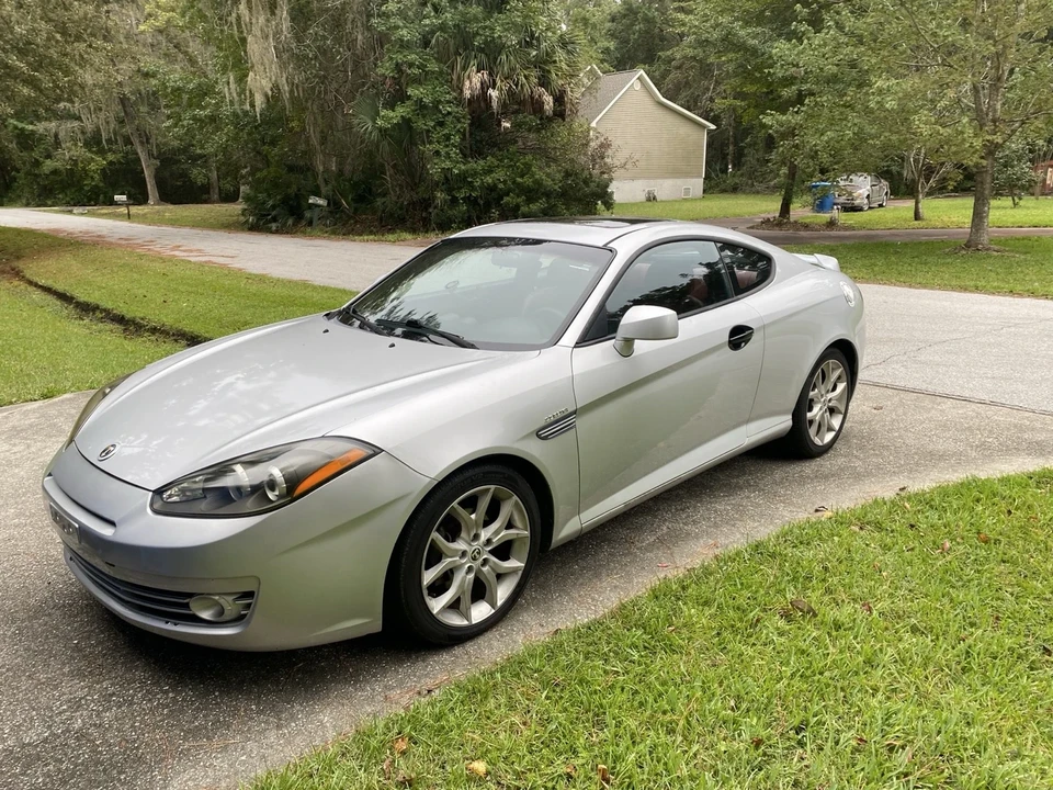 2008 Hyundai Tiburon - Image 3 of 13