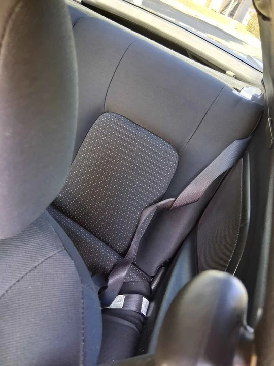 2008 Hyundai Tiburon - Image 5 of 6