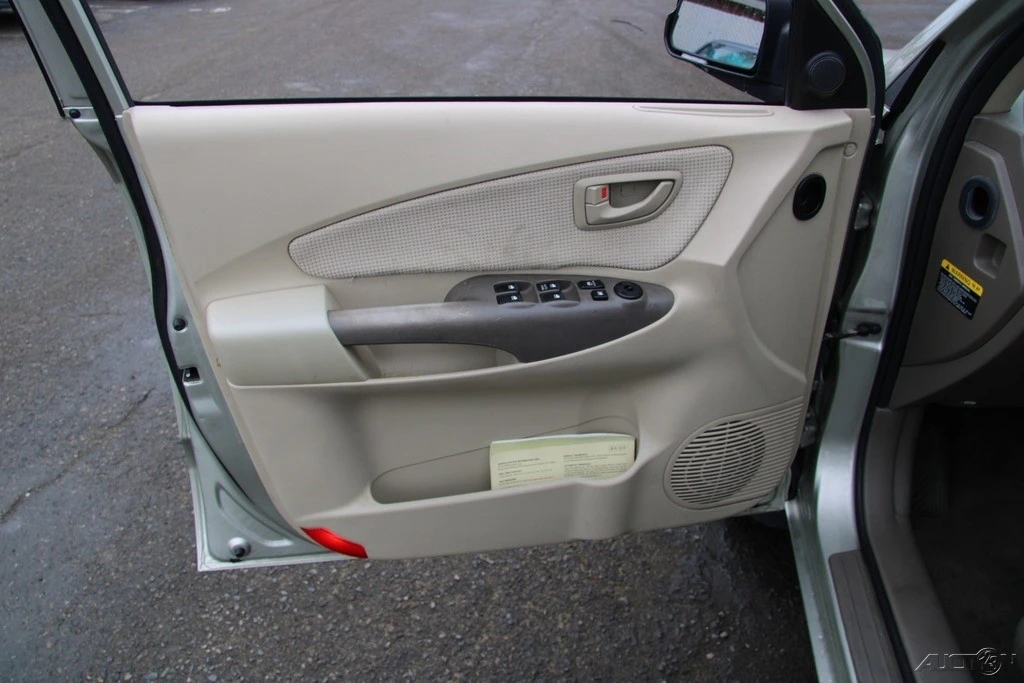 2008 Hyundai Tucson - Image 11 of 21