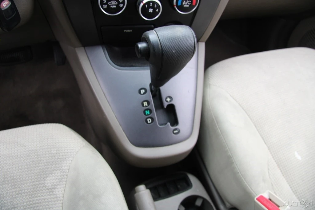 2008 Hyundai Tucson - Image 16 of 21