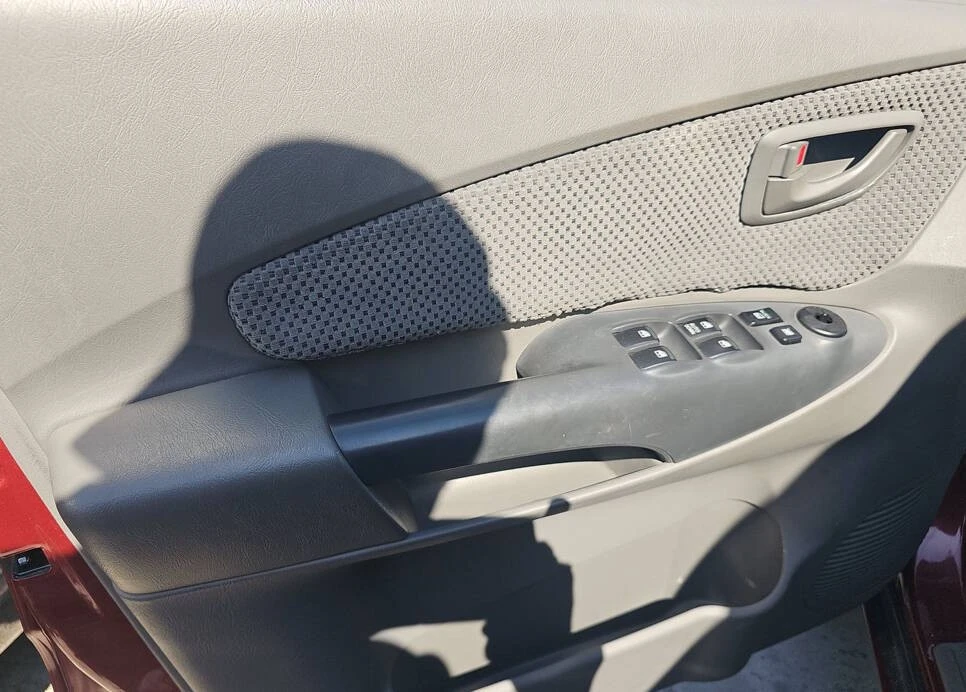 2008 Hyundai Tucson - Image 18 of 21