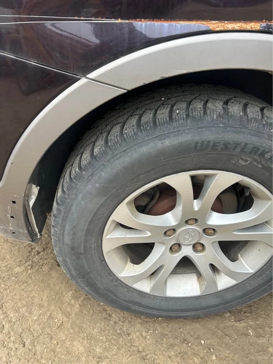 2008 Hyundai - Image 7 of 11
