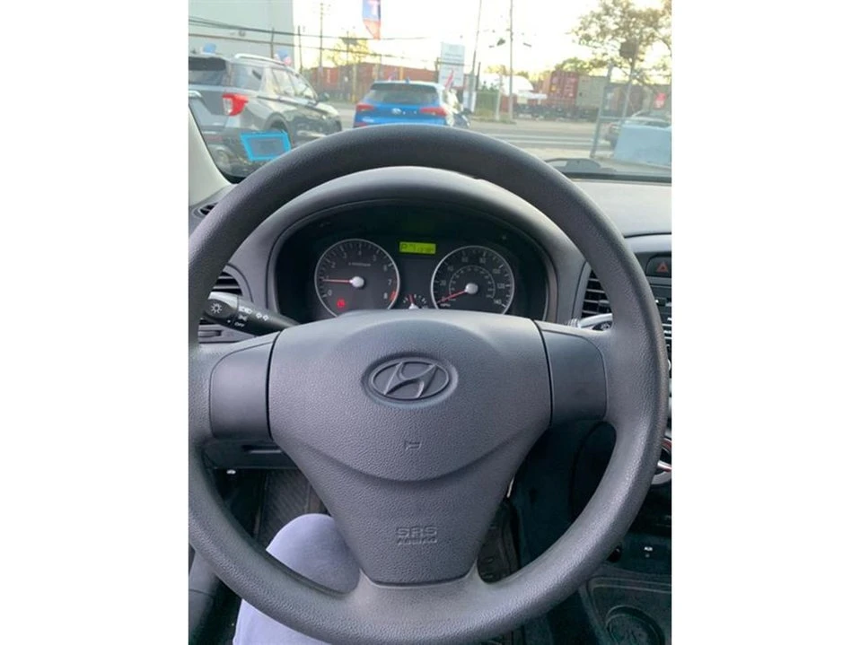 2008 Hyundai Accent - Image 6 of 7