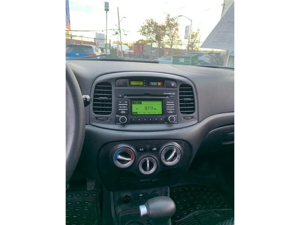 2008 Hyundai Accent - Image 7 of 7