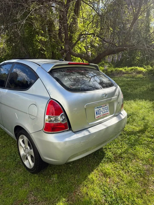 2008 Hyundai Accent - Image 3 of 7
