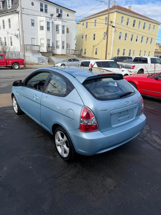 2008 Hyundai Accent - Image 5 of 9
